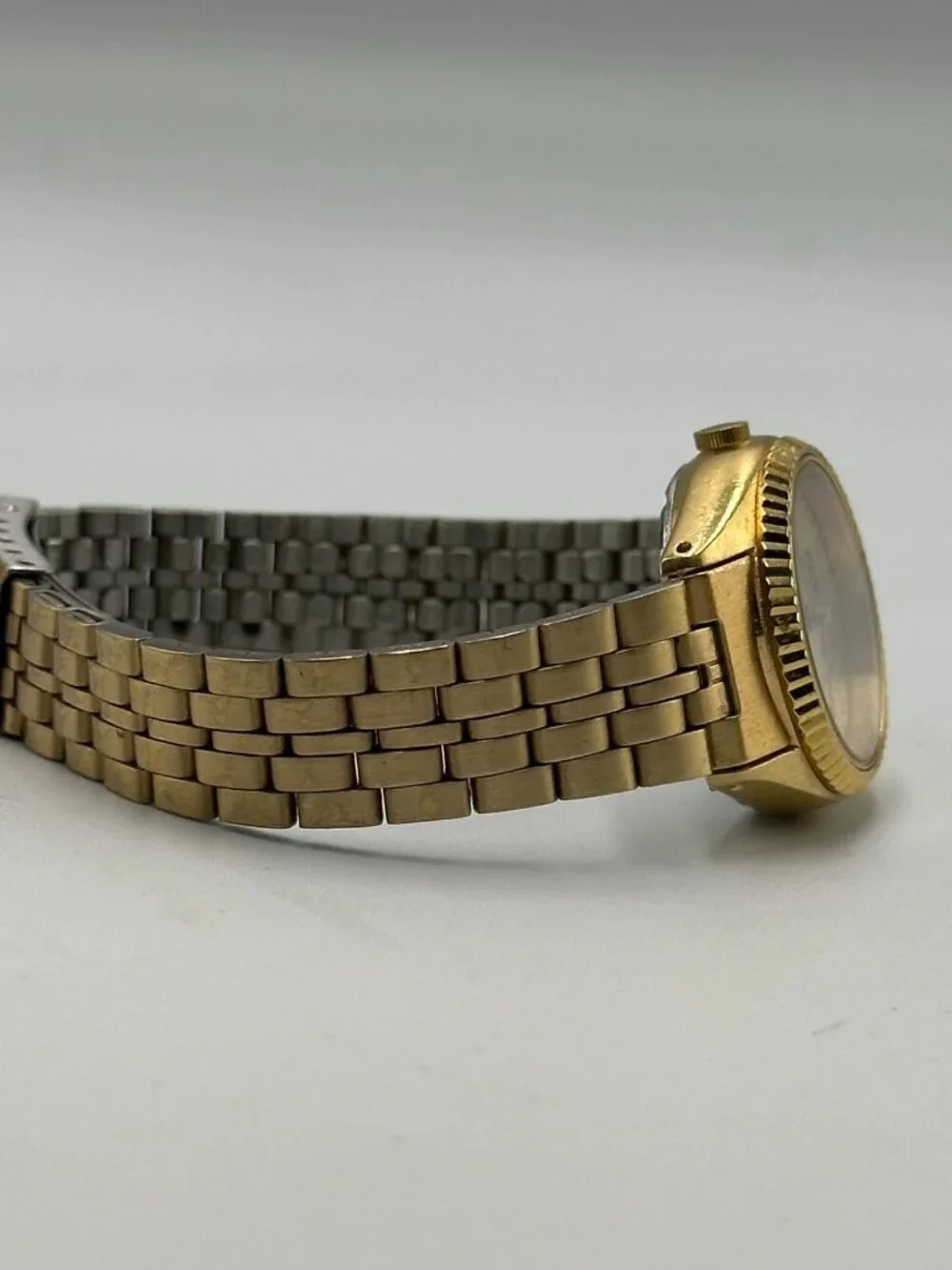 Lorus Watch Womens Gold Tone St. Lukes Hospital Dial Date New Battery 6.5